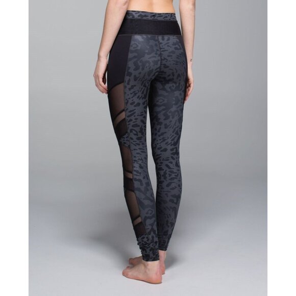 Lululemon Just Breathe Pant Size 4 Animal Swirl Deep Coal Light Black - Picture 8 of 10